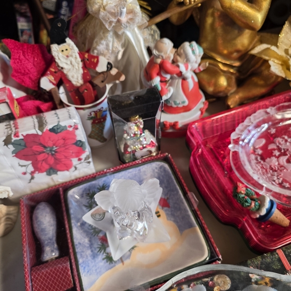 Meet your Poshers Kyle & Tishon (from Dealsonstyle & iSpyLuxury) - Picture 9 of 16